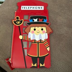 Disney Small World London phone booth guard telephone zip pouch case NWOT